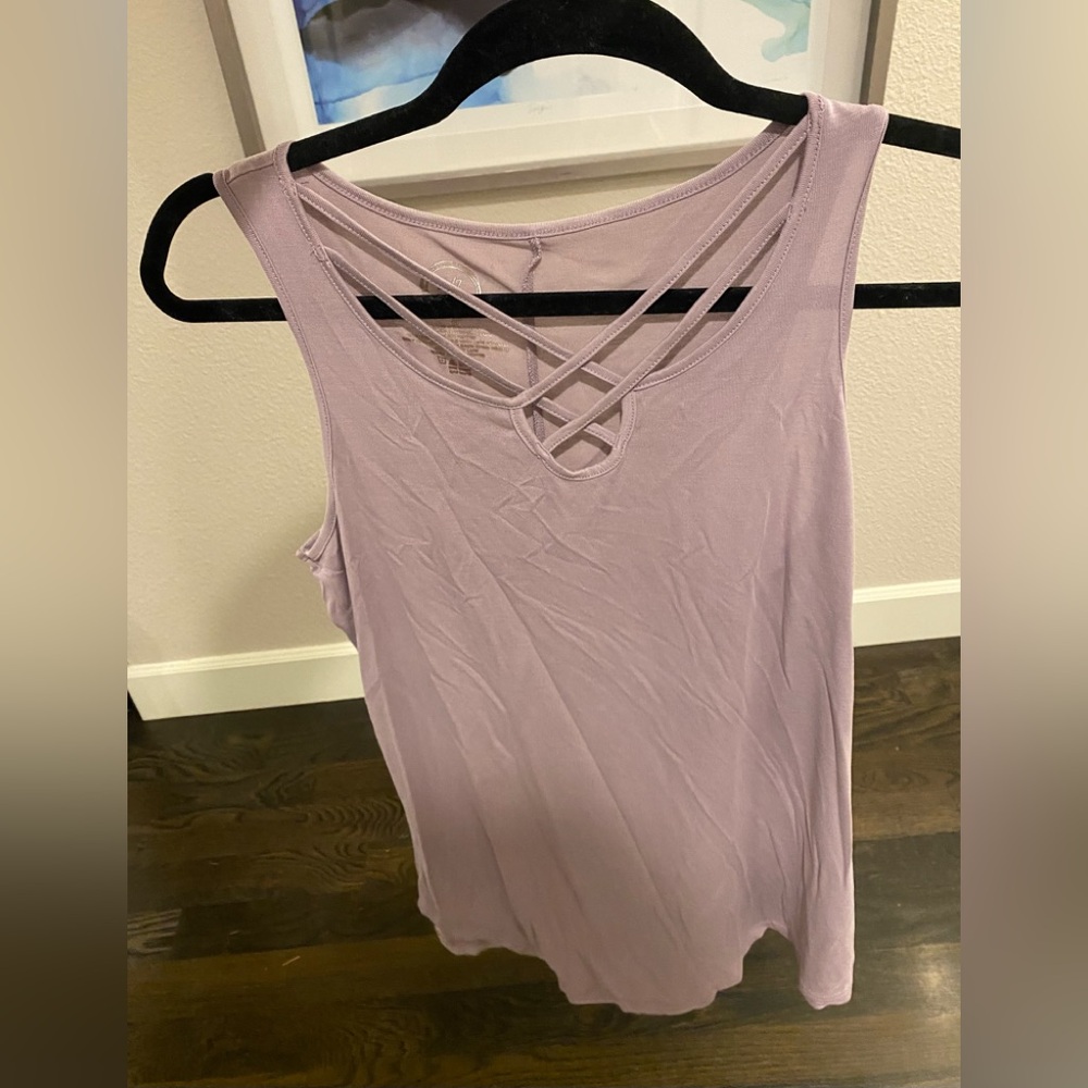 Maurices 24/7 lilac tank top shirt size medium with strappy detail